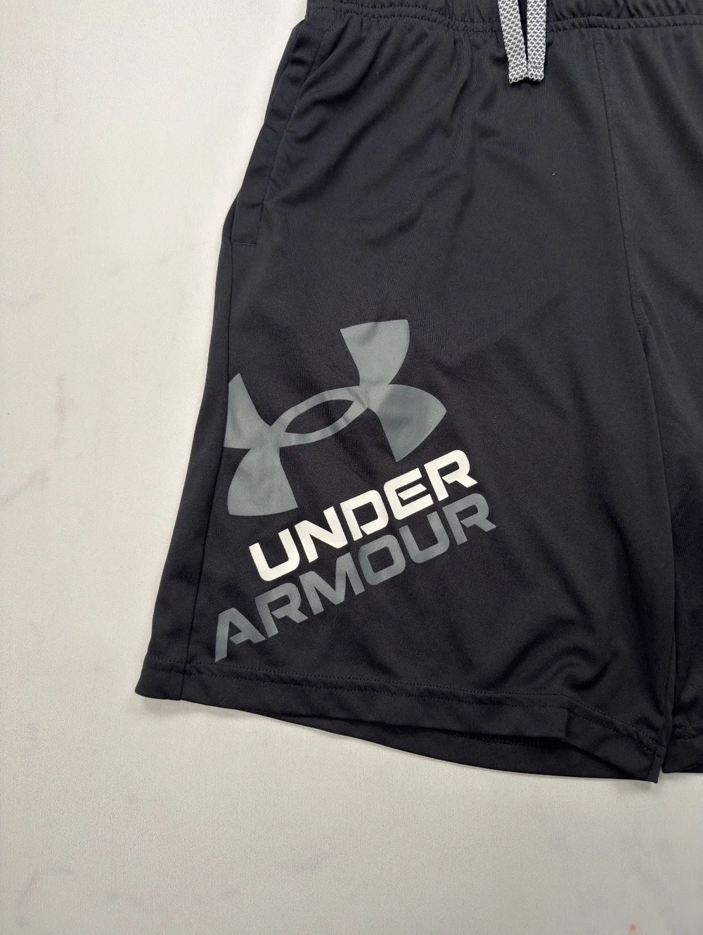 Under Armour Athletic Black Shorts Loose Fit - Boys XL